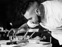 Dan Grigg - Plating a dish